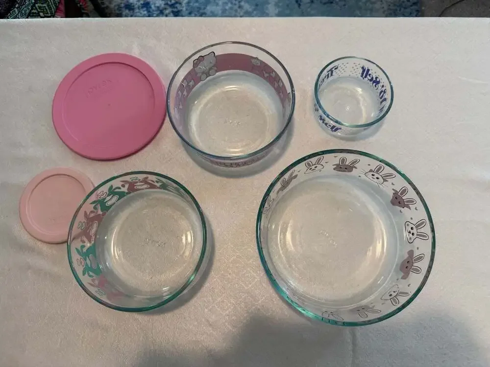 Pyrex glass storage